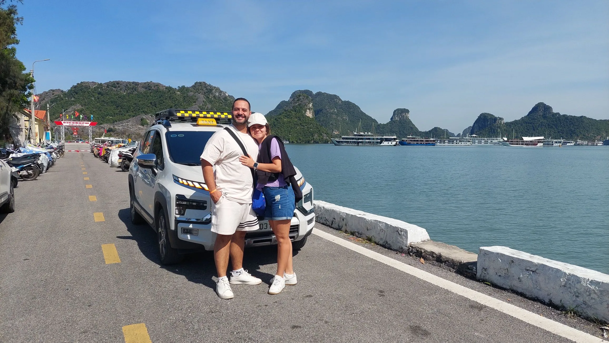 Taxi From Cát Bà Town - Cái Viềng Ferry Terminal