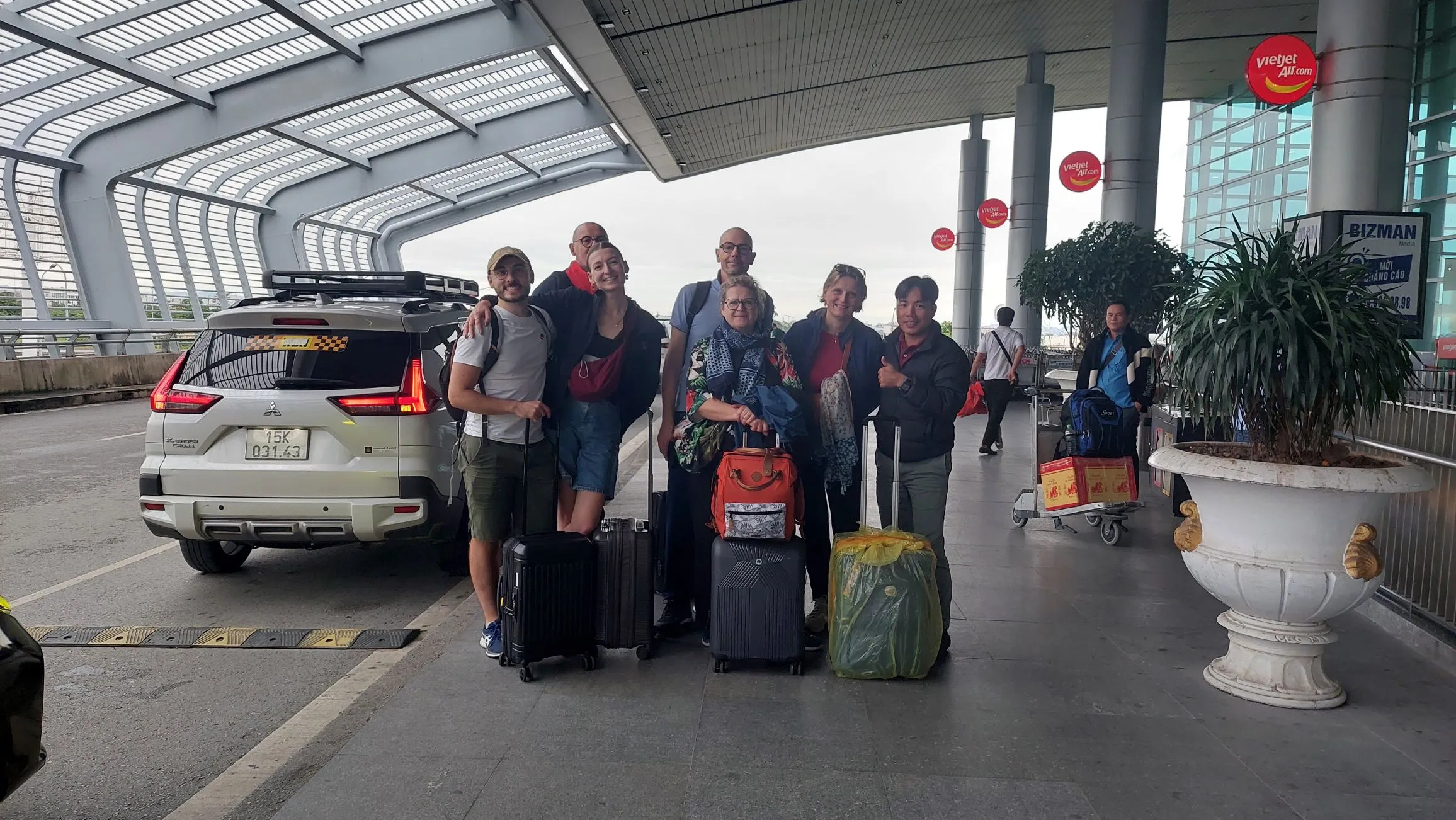 Taxi from Cat Bi airport to Cat Ba island
