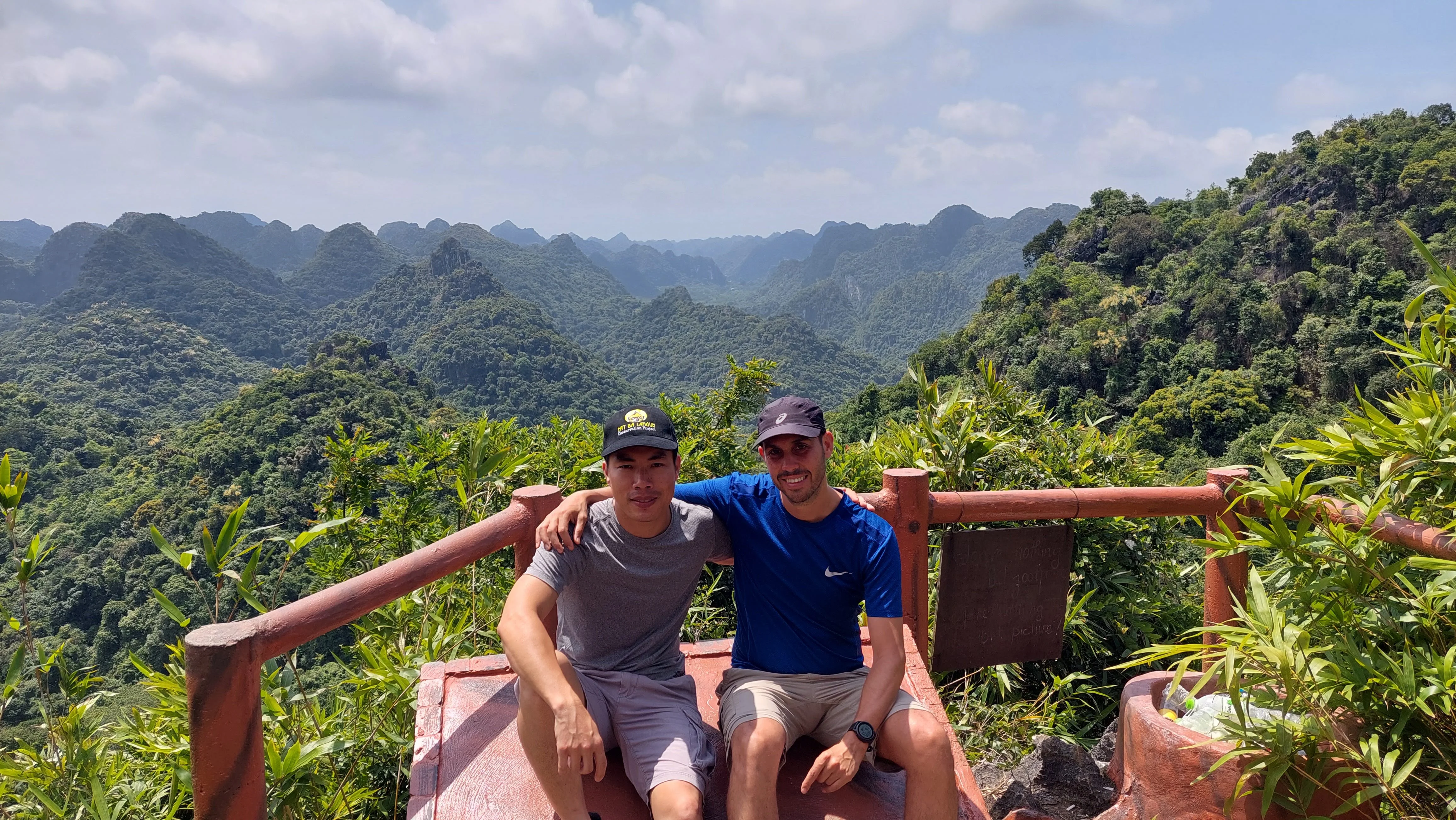 Taxi tour visit Trung Trang cave - Cat Ba National Park